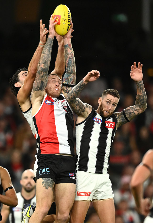 Tim Membrey leaps for a mark.