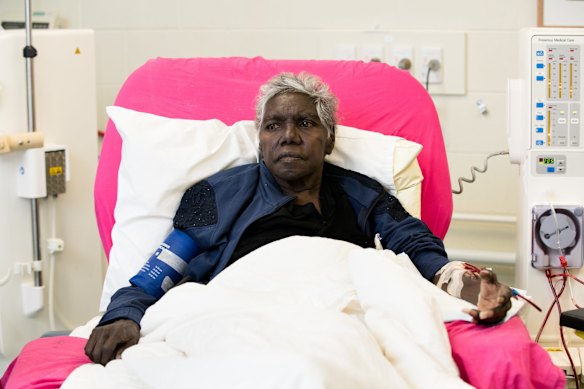Gundermulk Marawili has dialysis treatment at the Purple House in Alice Springs.