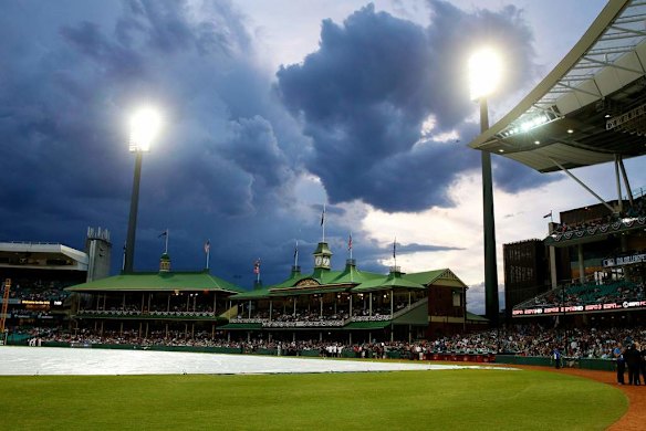 Sky over the SCG.