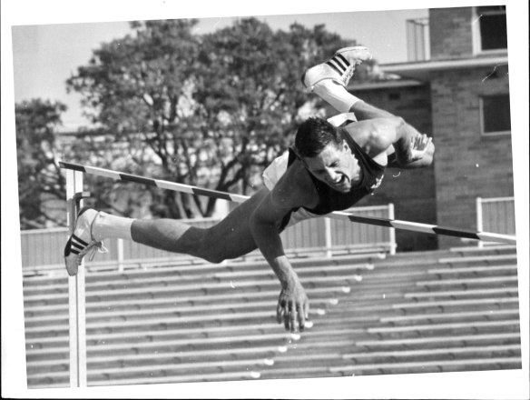 Lawrie Peckham competing with the straddle technique in 1966.