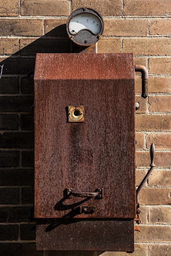 An old piece of machinery on a wall at Old Coal Loader, Waverton.