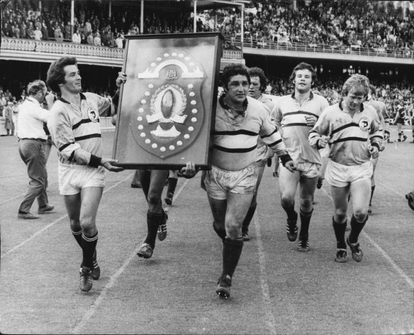 Manly’s victory lap at the conclusion of the 1973 grand final. Bob Fulton at right. 