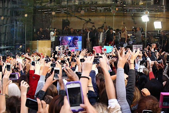 A few photos taken of One Direction's visit to Sunrise Martin Place studio.