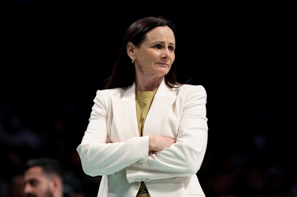Australian basketball great Sandy Brondello will be inducted into the Sport Australia Hall of Fame.