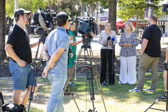 Libby Mettam at a press conference with Mandurah candidate Kaye Seeber.