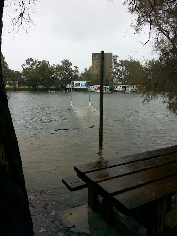Flooding in Ravenswood.