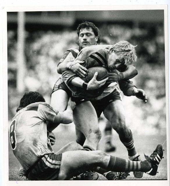 The Canterbury-Bankstown Bulldogs beat Balmain Tigers in the first rugby league grand final held at the Sydney Football Stadium in 1988.