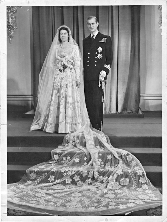 The Royal Wedding 2011. The bride and bridesgroom alone on the Throne Room after the wedding. Nov 20th 1947.