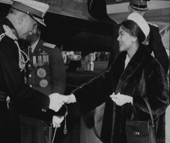 The Administrator of the Commonwealth, Sir Dallas Brooks, welcoming Queen Sirikit when she arrived at Fairbairn Airport, Canberra. August 27, 1962. 