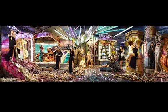 The 2013 Kardashian Christmas card.