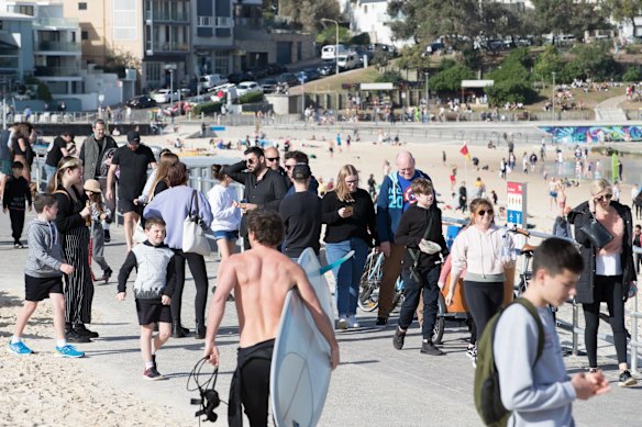 A very busy day at Bondi along the promenade and grassy areas, although the sand and water were much less crowded.