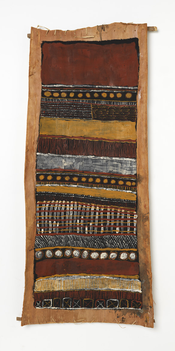 Kitty Kantilla, Untitled, 1999, 
earth pigments on Stringybark (Eucalyptus sp.), pandanus string, NGV. 