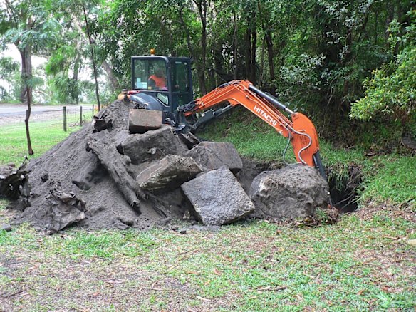 Digging for a secret US Navy bunker from World War II