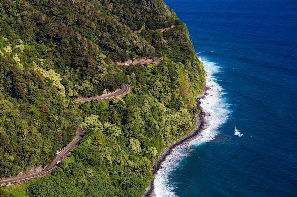 The Road to Hana has 620 curves. 