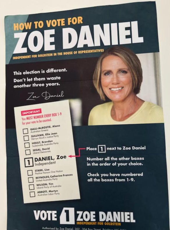 Zoe Daniel’s how to vote card for May’s federal election.