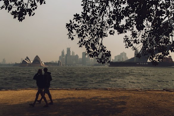 Bushfire Smoke and dust covering the Sydney CBD and Sydney Harbour.