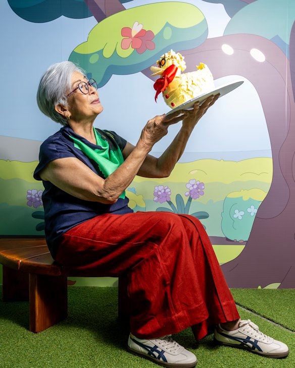 Agnes Lee had to rescue the discarded duck to get the final pic. 