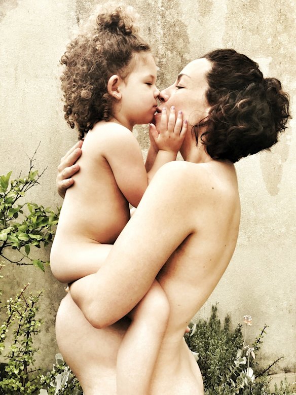 Mobile 2nd Place. Lauren Elise Barlow, "Deja Vu". 