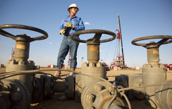 The Independent Planning Commission will sound out water experts on gaps of knowledge on groundwater modelling.