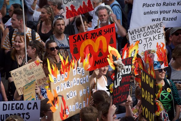 Protest are being held in Sydney's CBD to help raise funds for Firefighters and demand climate change. 