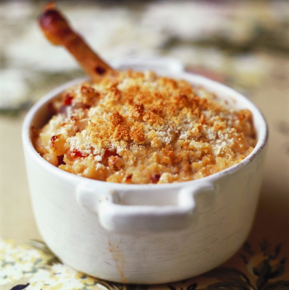 BJJYG2 Cassoulet de Toulouse (Bean stew with duck and sausage). Image shot 2007. Exact date unknown. Credit Alamy
tra7cover