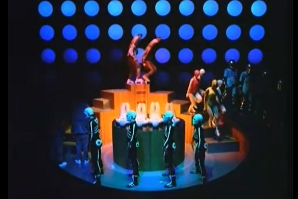 1997: <i>Around the World</i>, Daft Punk.