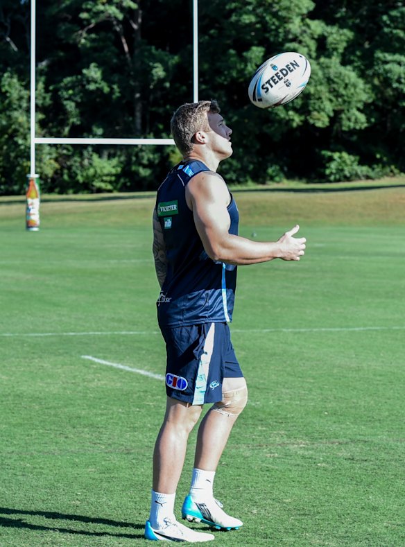 Trent Hodkinson keeps his eye on the ball.