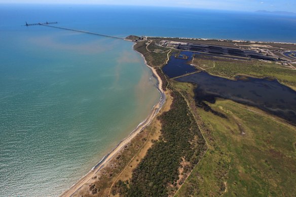 Coal dust on the Beaches next to the facility.