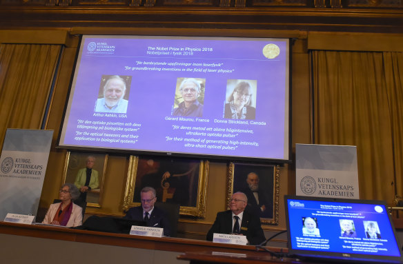 The 2018 Nobel Prize in Physics was awarded on Tuesday to Arthur Ashkin, Gérard Mourou and Donna Strickland of Canada.