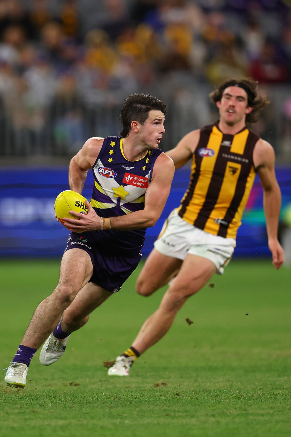 Andrew Brayshaw escapes from Jai Newcombe.