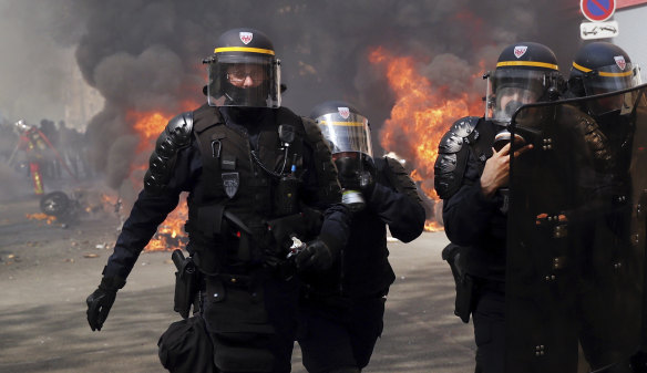 Thousands of police converged on the streets of Paris to control the demonstrators. 