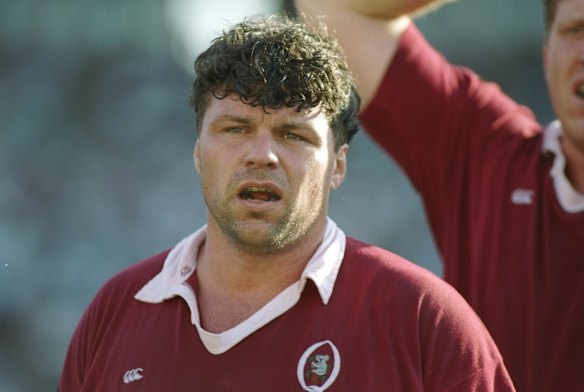 Cameron Lillicrap: A physiotherapist who owns Locker Room performance products, which deals in athletic conditioning, rehabilitation and injury prevention.