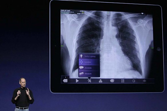 Steve Jobs speaks at the Yerba Buena Center.