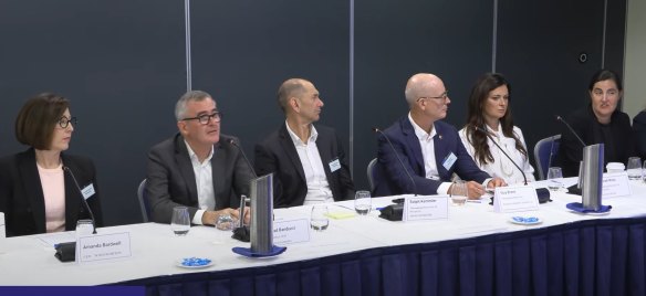 Left to right: CEO Amanda Bardwell; former CEO Brad Banducci; managing director of property Ralph Kemmler; Woolworths Food Company managing director Guy Brent; Everyday Rewards managing director Hannah Ross; Woolworths Supermarkets former managing director Natalie Davis