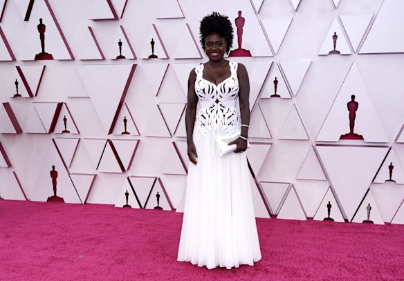 Viola Davis arrives at the Oscars in Alexander McQueen.