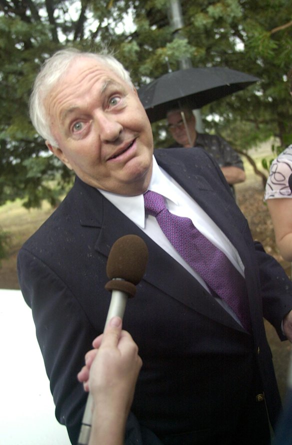 Alan Bond leaves the Karnet Prison Farm, near Perth, in 2000 after having served four years.