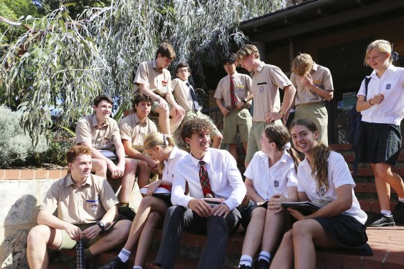 Cross-campus classes with students from Scotch College and PLC.
