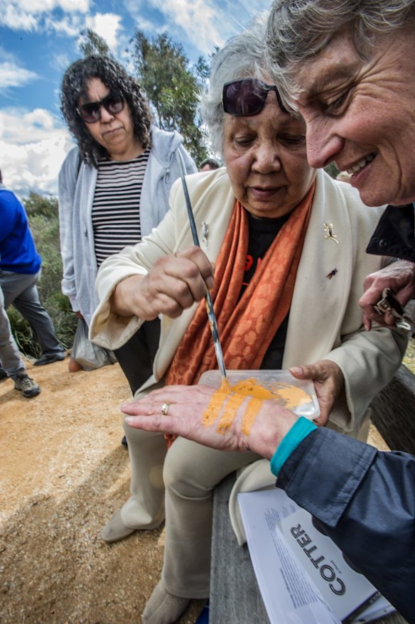 Meeting of Cotter family with Ngambri elder and family descendant Paul House. as a prelude to launch of book ''Cotter'' by Canberra author Richard Begbie. Matilda House joins the two famlies with an ocre bond.