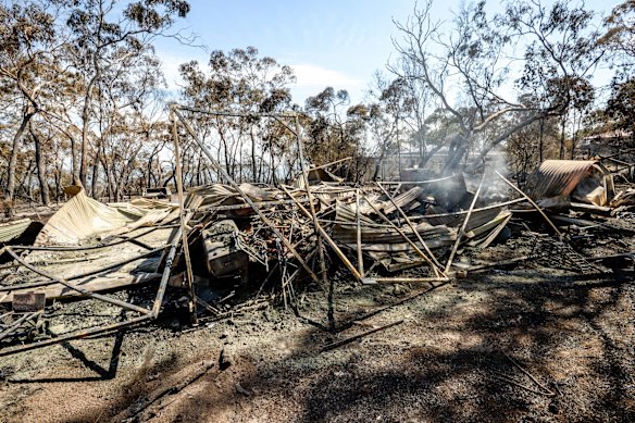 Fears still fan over Crib Point fire