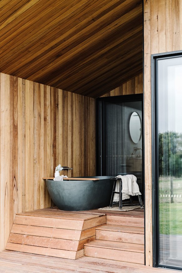 Bringing independent, upscale accommodation to Phillip Island, Five Acres is a game-changer to its accommodation scene.