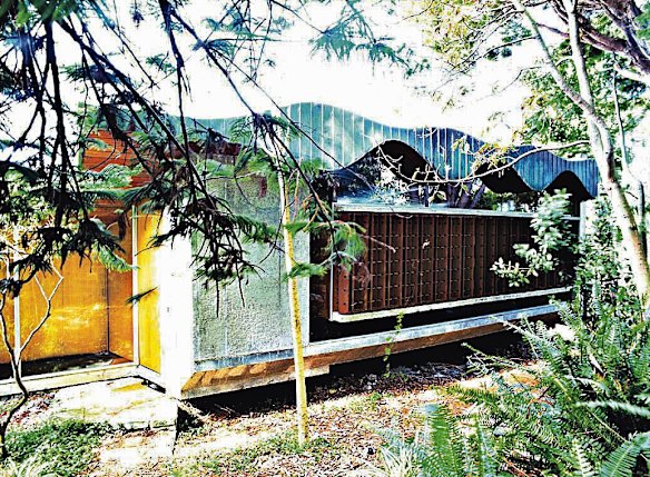 Buhrich II in Castlecrag. It was designed and built 1968-1972 by architect Hugh Buhrich (1911-2004) for himself and his wife Eva Buhrich.