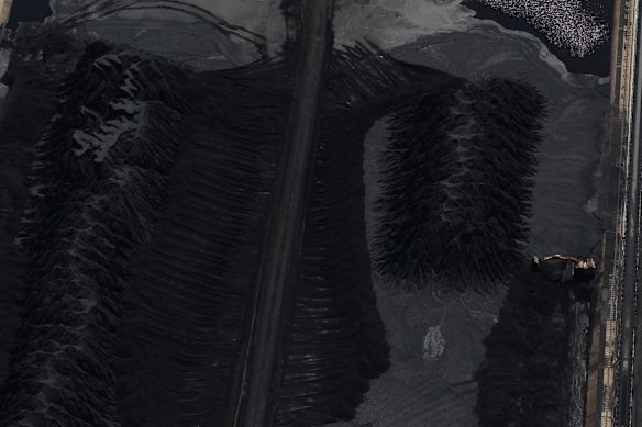 Coal displays the rivets caused by the heavy deluge of cyclone Debbie.