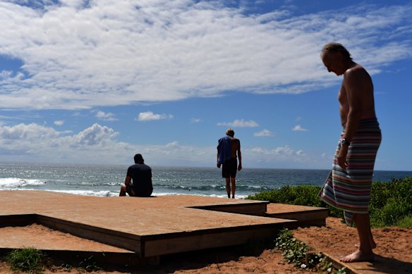Beachgoers at Newport Beach in Sydney. Northern beaches are preparing for an influx of visitors when lockdown ends.