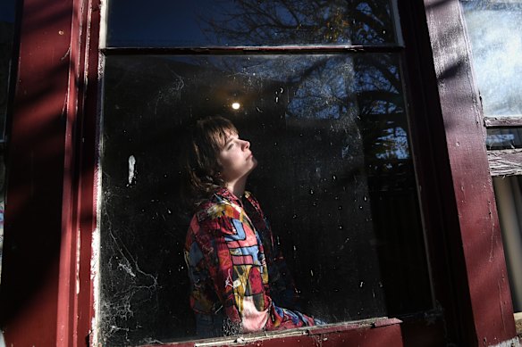 Lockdown has been especially tough for the young. Saskia Peachey, who turned 22 in July 2021, lives alone. In 2020's lockdown she became an organiser helping others through similar situations.