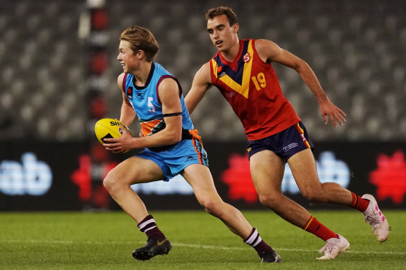 Luke Edwards (right), playing for South Australia at last year's U18 championships.