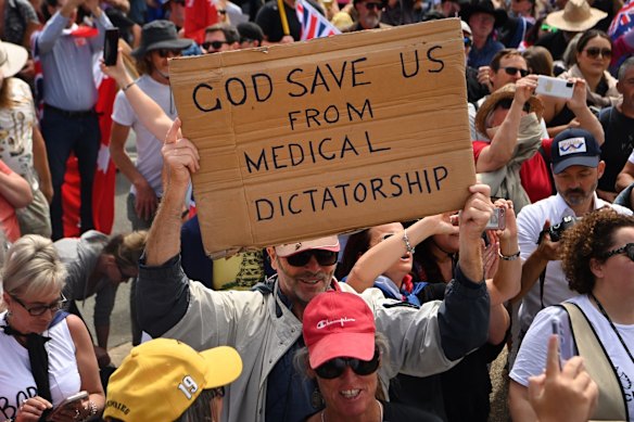 Convoy to Canberra rally participants were protesting against COVID restrictions, including vaccine mandates.