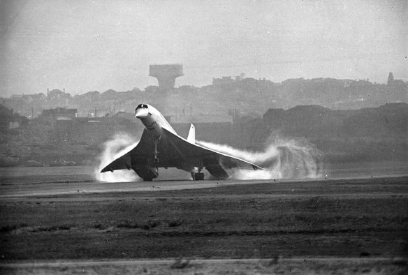 Footage of first British Airways Concorde take-off and landing is