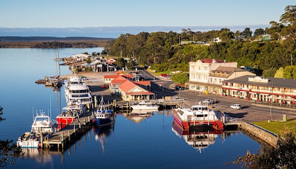 Strahan, Tasmania: Proving that Sydney hasn't got a monopoly on exceptionally photogenic harbours, Strahan on Tasmania's wild west coast has a gorgeous waterside location. But the jutting headlands and islets seen from one direction are matched by the green forest backdrop. Several creeks run into the harbour, with walking trails alongside them. The most lovable of these heads to fern-framed Hogarth Falls. 