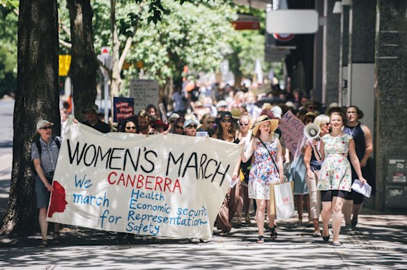 Thousands of protesters hit the streets for Women's March in Australia
