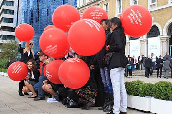 Nokia's guerilla marketing outside the HTC event.